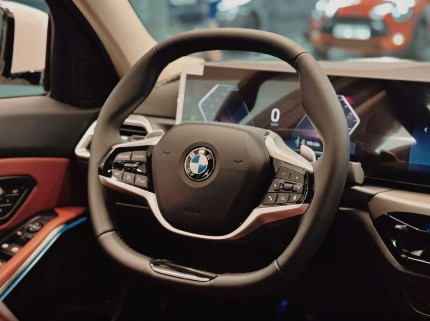 3 phiên bản BMW 3 Series 2025 lộ giá tại đại lý: Có công nghệ mới nhưng thiếu trang bị “đáng tiền” 633499