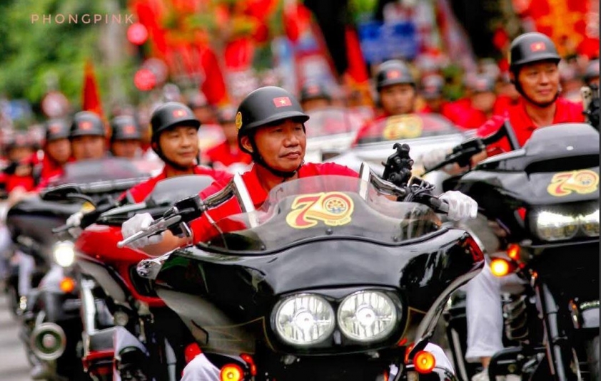Dàn mô tô “tiền tỷ” góp mặt ấn tượng tại lễ kỷ niệm 70 năm giải phóng Hải Phòng 634591