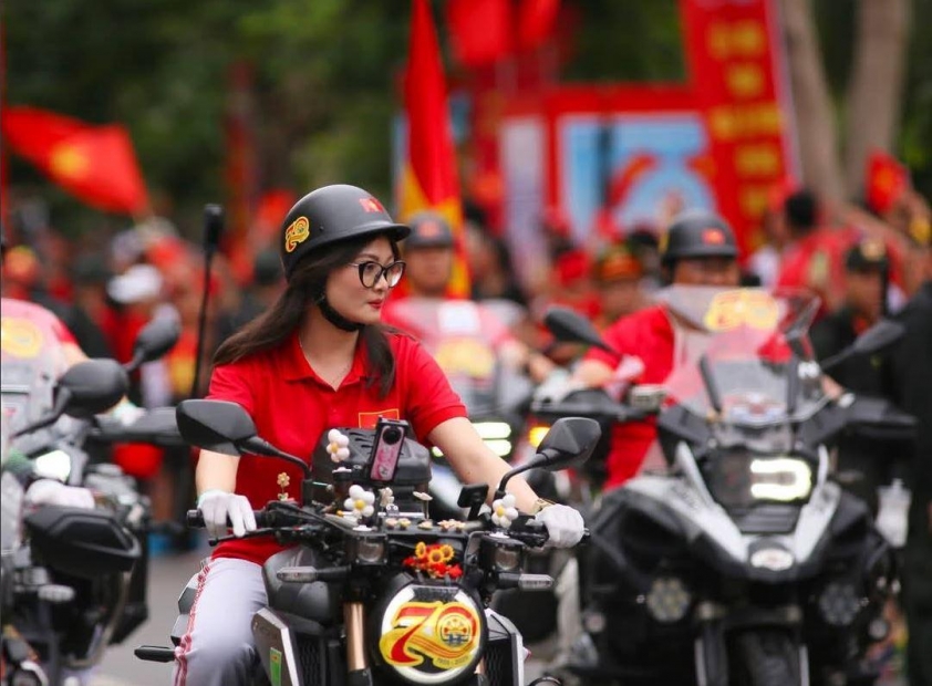 Dàn mô tô “tiền tỷ” góp mặt ấn tượng tại lễ kỷ niệm 70 năm giải phóng Hải Phòng 634592