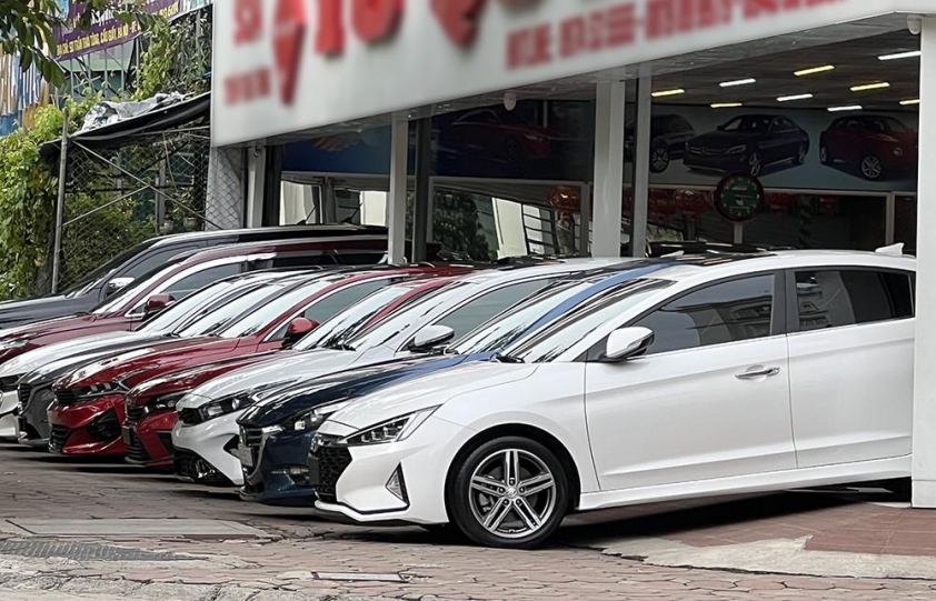 Siết chặt quy định khí thải phương tiện: Xe cũ liệu có thực sự mất giá không phanh? 634624