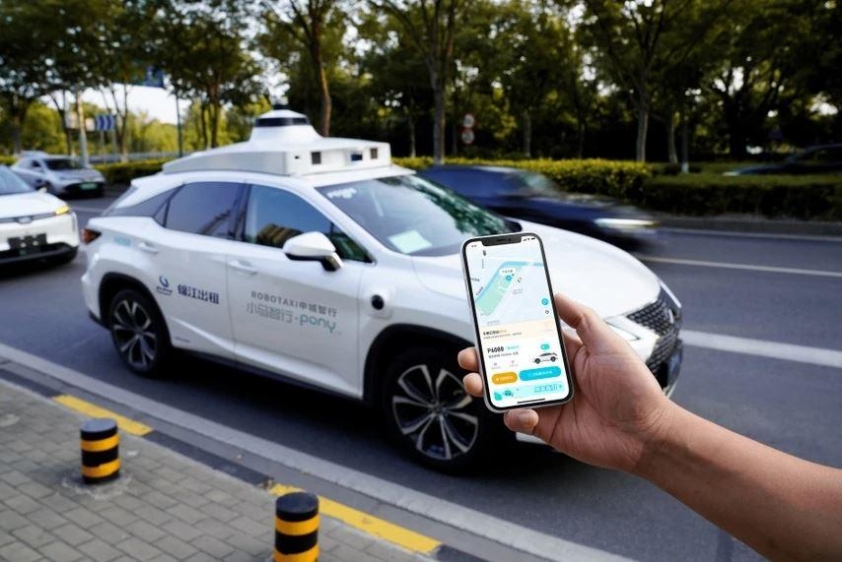 Robotaxi của Pony.ai bốc cháy khi thử nghiệm tại Bắc Kinh 635550
