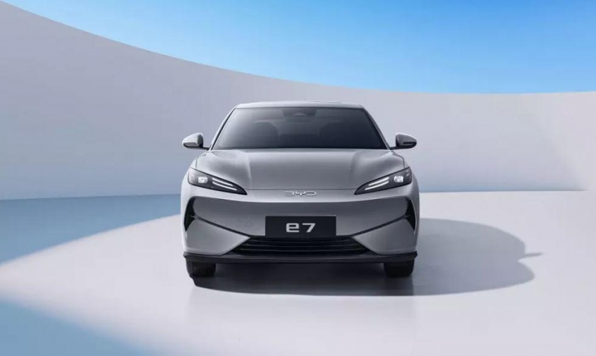 BYD trình làng e7: Sedan điện rộng rãi, giá quy đổi chỉ hơn 360 triệu, pin “trâu” 520 km 636829