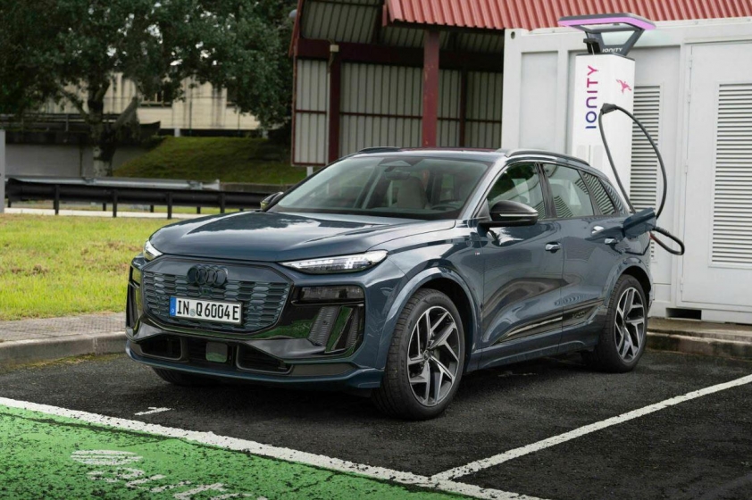 Audi Q6 e-tron bất ngờ xuất hiện tại Việt Nam, sẵn sàng gia nhập đường đua SUV điện hạng sang 638308