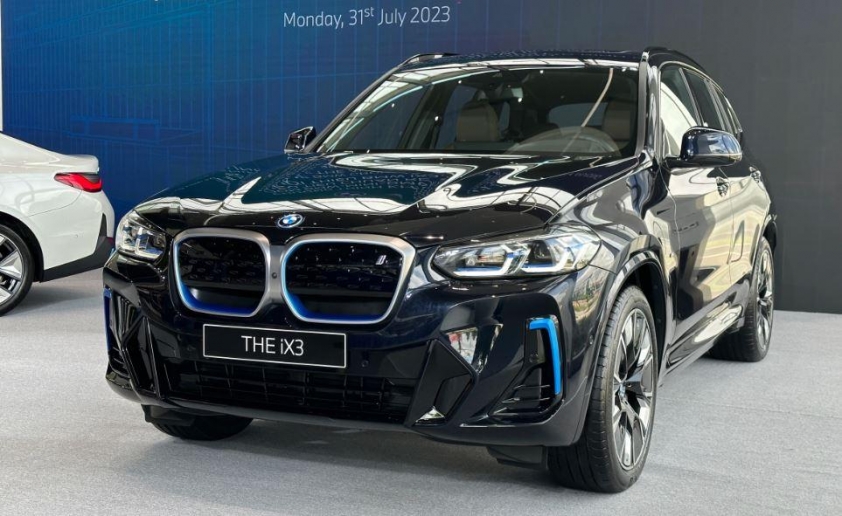 Audi Q6 e-tron bất ngờ xuất hiện tại Việt Nam, sẵn sàng gia nhập đường đua SUV điện hạng sang 638310