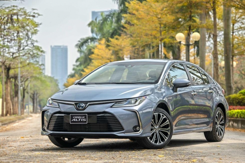 Sedan hạng C mất vị thế: Một thời
