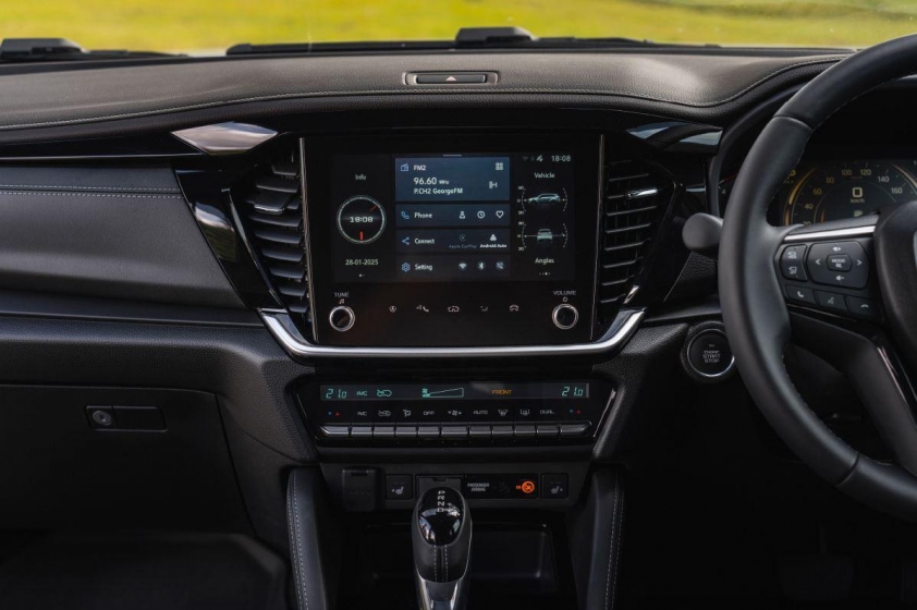 Isuzu mu-X 2025 rục rịch ra mắt tại Việt Nam: Ngoại hình lột xác, động cơ vẫn là 1 điểm trừ 638869