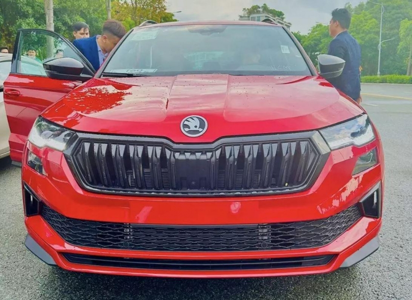 Skoda Karoq 2025 đổ bộ thị trường Việt: Lột xác với bản Sportline và công nghệ an toàn ADAS 642078