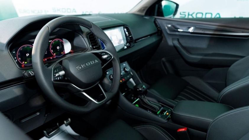 So găng Skoda Karoq 2025 và Honda CR-V: Đâu là lựa chọn SUV đáng cân nhắc trong tầm giá 1,1 tỷ đồng? 642542