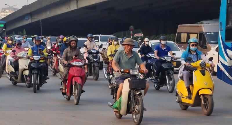 Hơn 14 triệu xe máy sắp bị “sát hạch” khí thải: Hà Nội và TP.HCM đứng trước nguy cơ “vỡ trận”? 645147