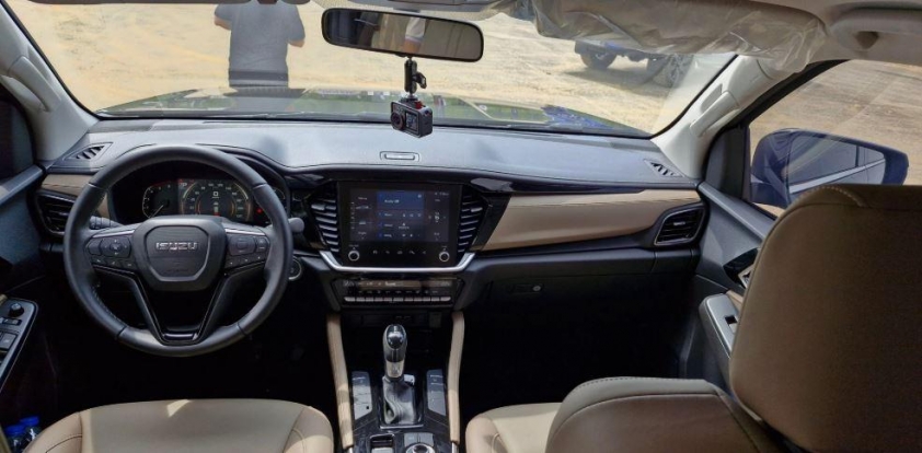 Isuzu mu-X 2025 ra mắt tại Việt Nam: Nâng cấp thiết kế, giữ vững triết lý tiết kiệm 645624