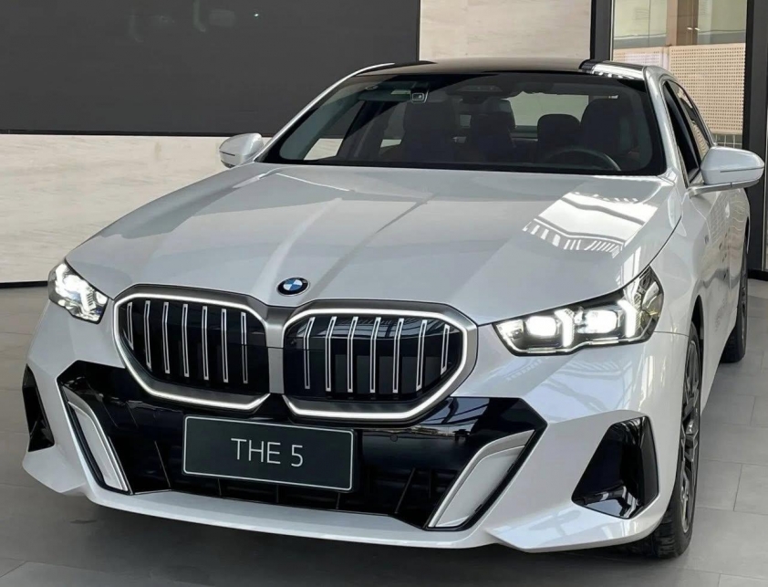 BMW 5 Series 2025: Cú “nổ lớn” mở màn cuộc đua sedan hạng sang tại Việt Nam 645724