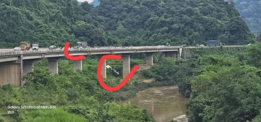 Tai nạn nghiêm trọng trên đường Hồ Chí Minh hé lộ khoảng trống trong an toàn giao thông? 647276