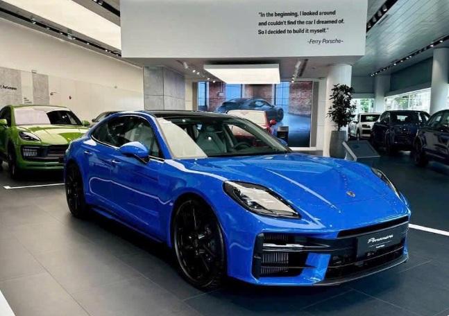 Porsche Panamera 2025 rao bán hơn 8 tỷ tại Việt Nam: Cơ hội “săn hàng độc” hay chiêu thổi giá? 648195