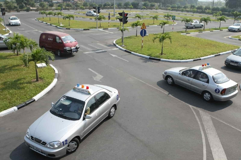 Xóa “vạch căn” trong thi sát hạch: Cần thiết để nâng cao chất lượng đào tạo lái xe 648401