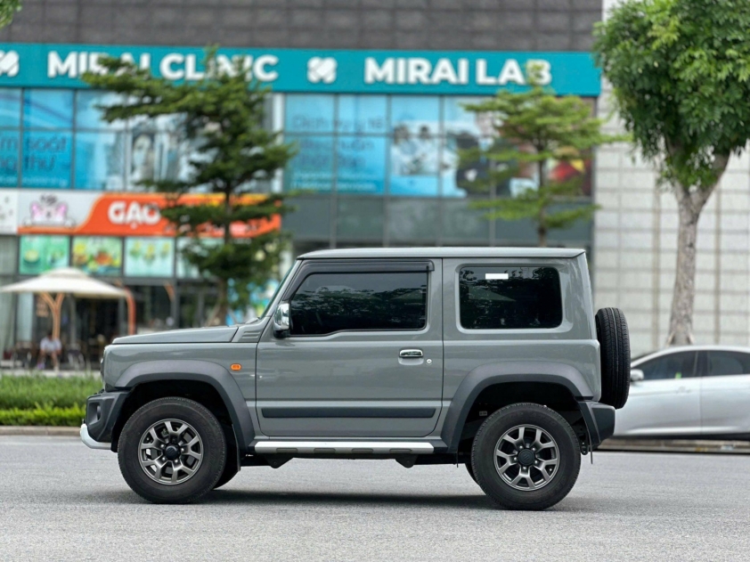 Giảm giá cả trăm triệu đồng, Suzuki Jimny vẫn gặp khó trên con đường chinh phục khách Việt 648765