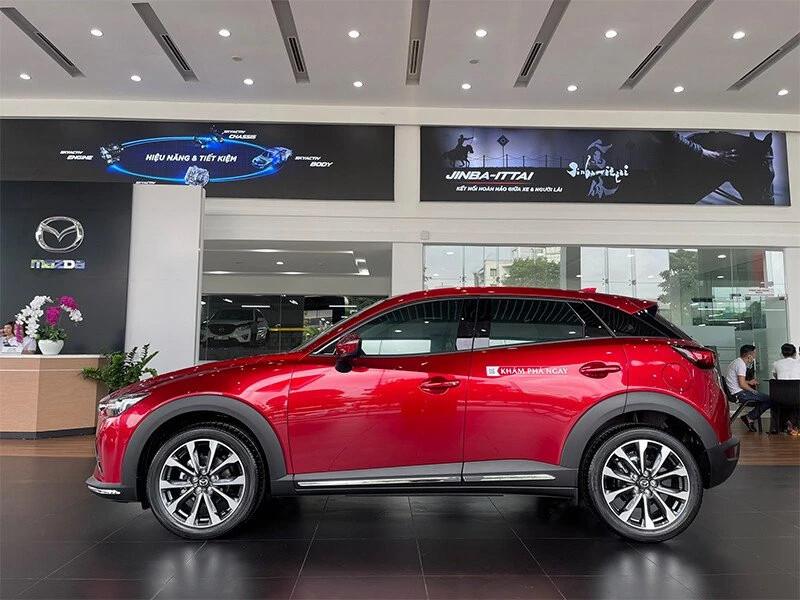 Ngân sách hơn 500 triệu, chọn xe gầm cao chạy lướt nào “đáng đồng tiền bát gạo”? 649335