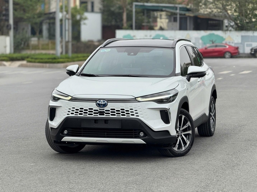 Tháng 5 nhiều biến động tại Toyota: SUV hạng sang bán vượt kỳ vọng, sedan bình dân lên ngôi, 649417