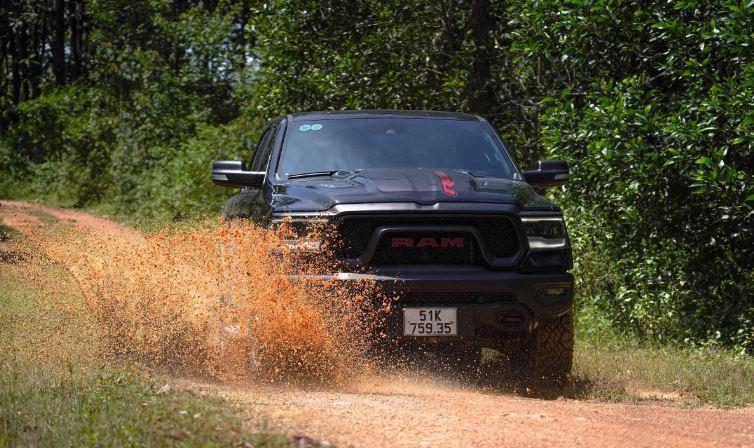 Bảng giá xe Jeep tại Việt Nam tháng 6/2025: Lựa chọn SUV off-road cao cấp tại Việt Nam 654273