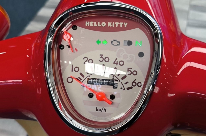 Phiên bản giới hạn Super Cub 50 Hello Kitty cập bến Việt Nam với nhiều chi tiết độc đáo 655228