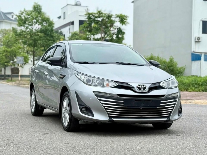 Top 10 xe sedan phổ thông cũ giữ giá nhiều nhất 2025 655872