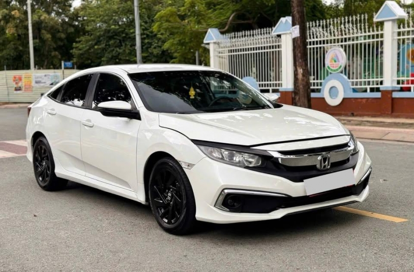 Top 10 xe sedan phổ thông cũ giữ giá nhiều nhất 2025 655879