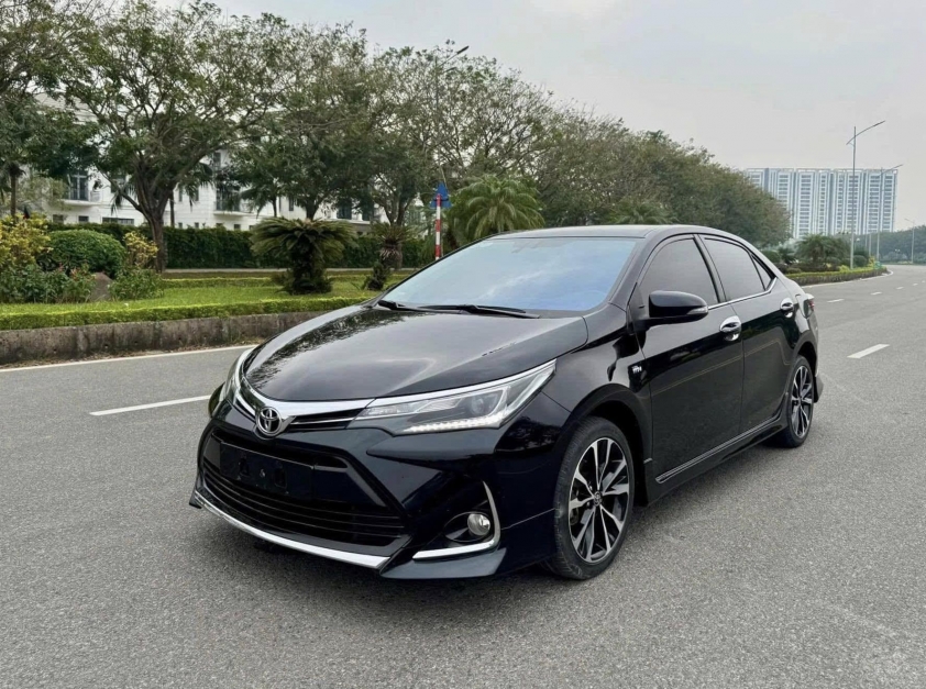 Top 10 xe sedan phổ thông cũ giữ giá nhiều nhất 2025 655881