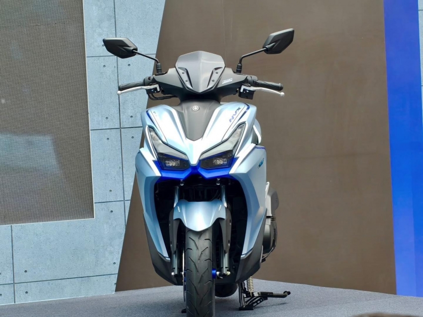Yamaha NVX 155 2025 ra mắt: Lần đầu có