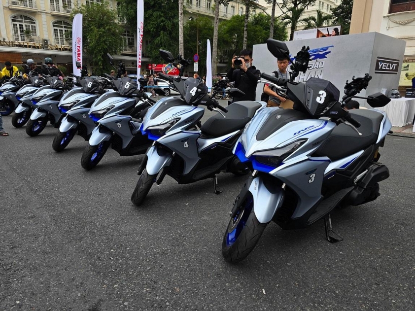 Yamaha NVX 155 2025 ra mắt: Lần đầu có