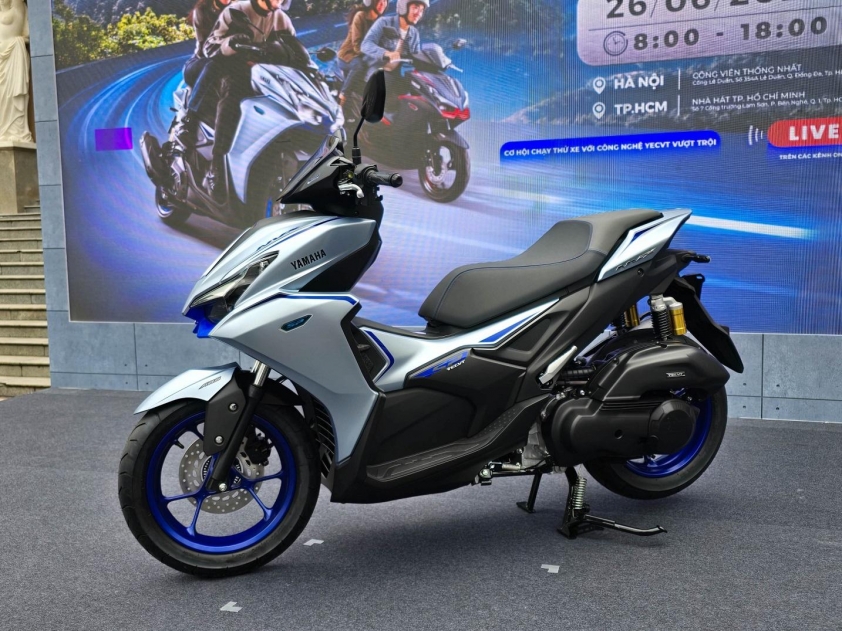 Yamaha NVX 155 2025 ra mắt: Lần đầu có