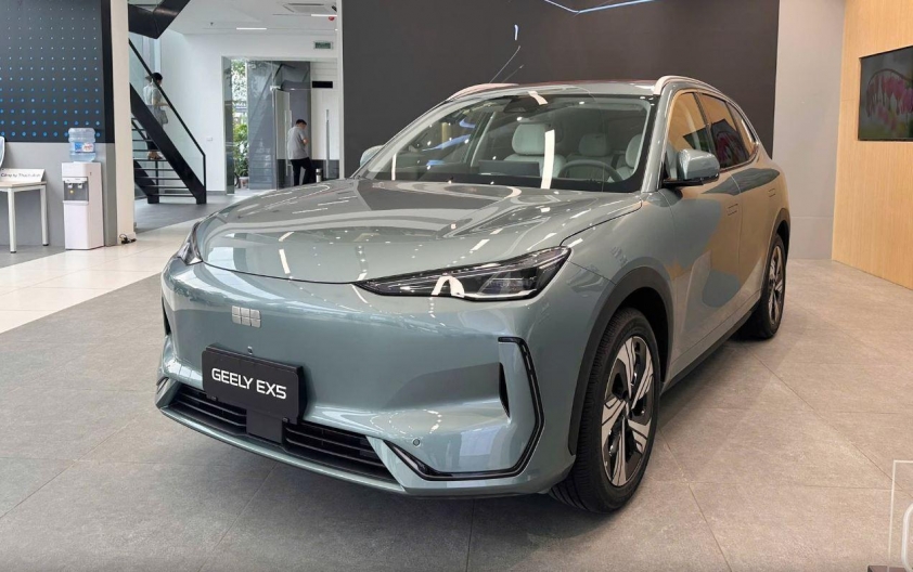 SUV mới rục rịch đổ bộ Việt Nam: Cuộc cạnh tranh từ phổ thông đến hạng sang sắp bùng nổ 665169