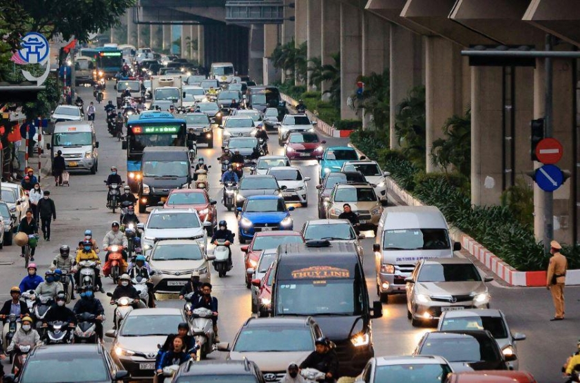 Hà Nội chưa có quyết định chính thức hỗ trợ 3–5 triệu đồng chuyển sang xe điện 667711