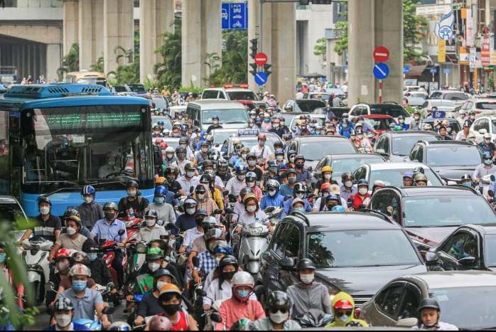 Hà Nội chưa có quyết định chính thức hỗ trợ 3–5 triệu đồng chuyển sang xe điện 667713