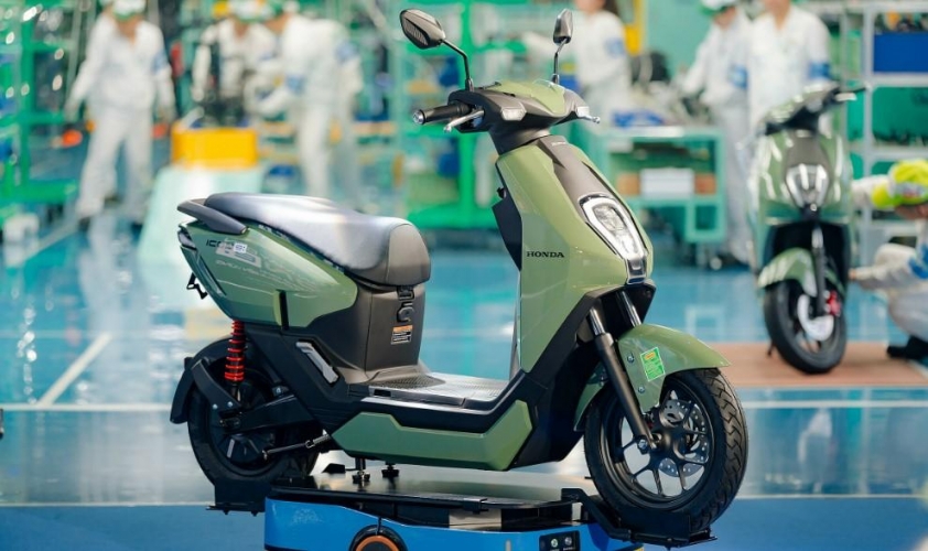 Thị trường xe máy 2025 bùng nổ: VinFast và Yadea áp sát top đầu thị trường 669905