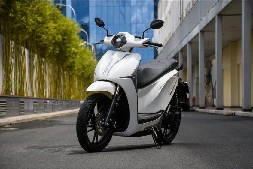 Top xe máy điện tầm xa đáng mua 2025, không lo sạc giữa đường 673501