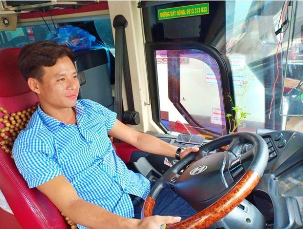 Bộ Công an đề xuất nới lỏng giới hạn giờ lái xe, siết chặt quản lý bằng thiết bị giám sát 674784
