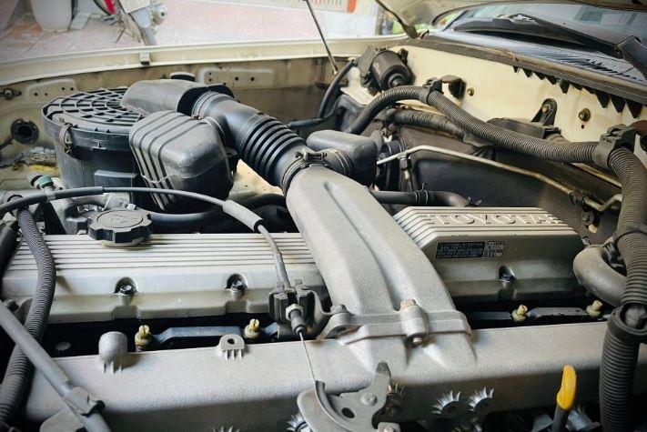 Land Cruiser 105 “zin” máy dầu đời 2005 bất ngờ rao bán với giá không hề rẻ khiến dân chơi off-road xôn xao 676058