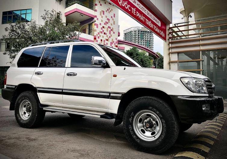 Land Cruiser 105 “zin” máy dầu đời 2005 bất ngờ rao bán với giá không hề rẻ khiến dân chơi off-road xôn xao 676060