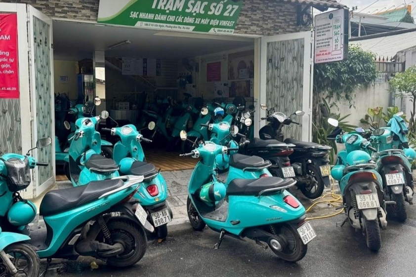 Trạm sạc xe điện tại TP.HCM kiêm điểm nghỉ chân cho tài xế công nghệ 680702