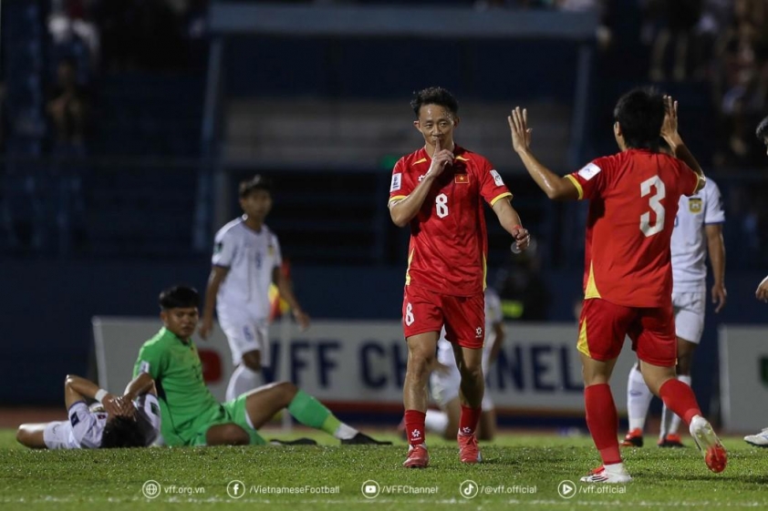Fans Việt Nam vui mừng đón tin cực hời trước trận gặp Lào 4 NHM Việt Nam nhận tin không thể vui hơn ở trận gặp Lào 742898