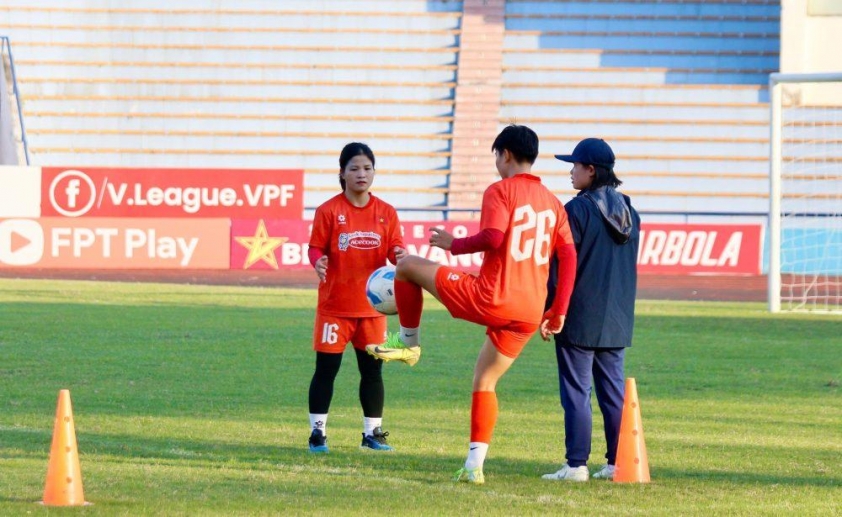 Thêm một đội tuyển Việt Nam đến Việt Trì để tập luyện 5 Thêm 1 đội tuyển Việt Nam tới Việt Trì tập luyện 742633