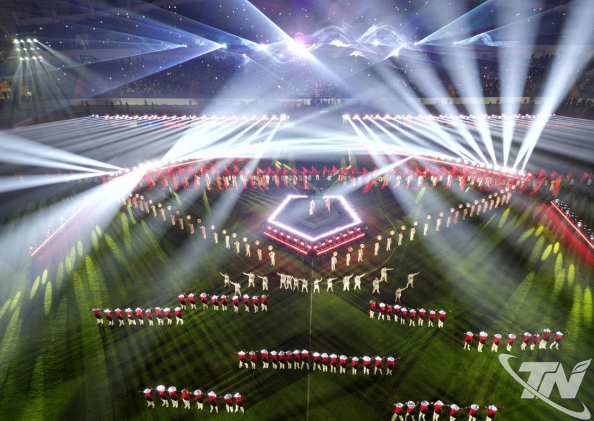 Chính thức khai mạc giải đấu ở SVĐ 500 tỷ mới toanh 765019