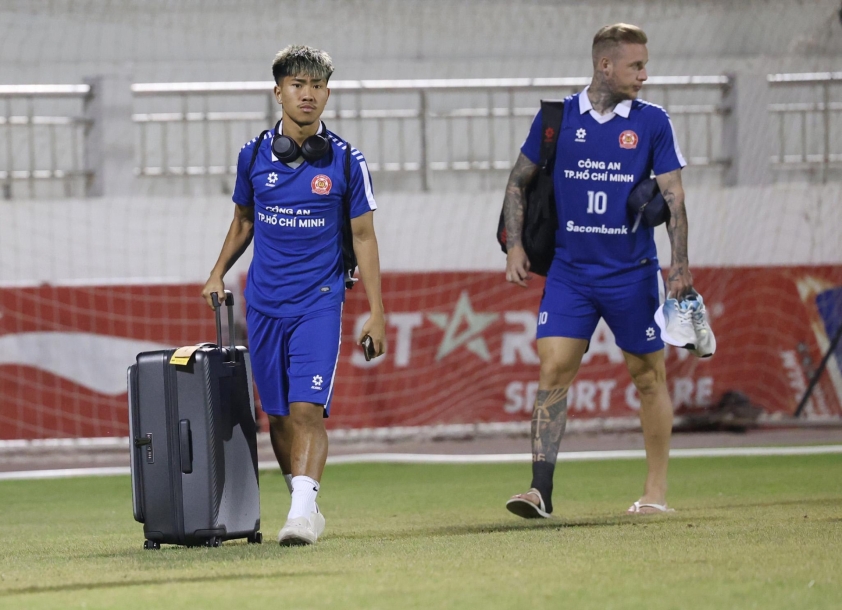 Việt kiều cực hiếm chưa đá, CA TP HCM vẫn thắng dễ 3-0 773791