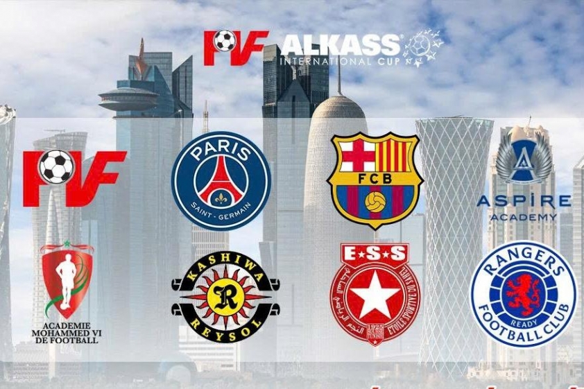 Đại diện Việt Nam được chọn đấu Barcelona, PSG tại Qatar 773781