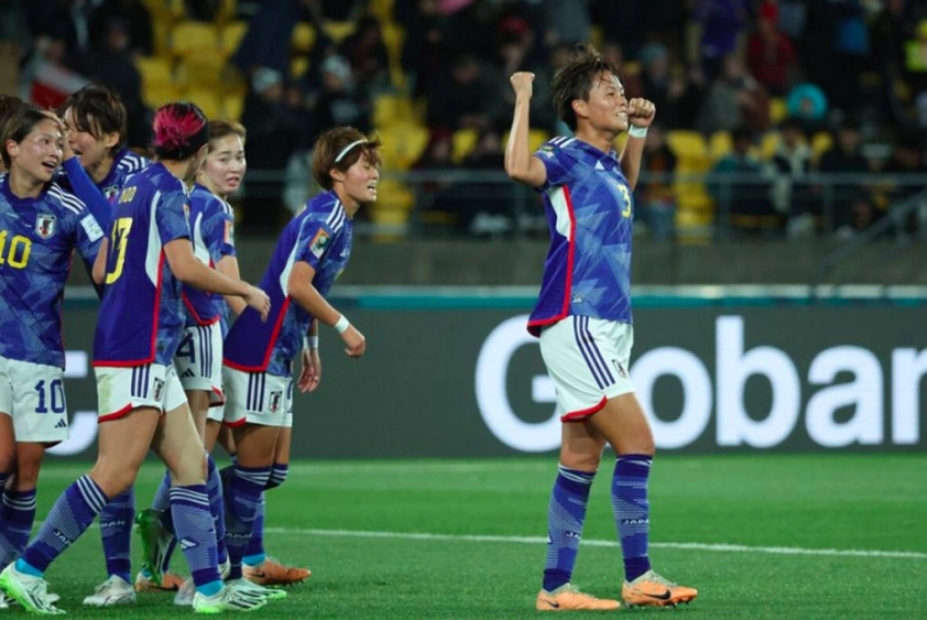 Thắng dễ 8-0, Nhật Bản vượt qua Việt Nam dẫn đầu bảng 331030