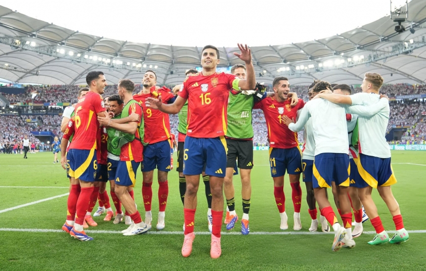 Euro 2024 Trận Bán Kết: Tây Ban Nha Đối Đầu Với ĐKVĐ Pháp, Thống Kê Đáng Bất Ngờ