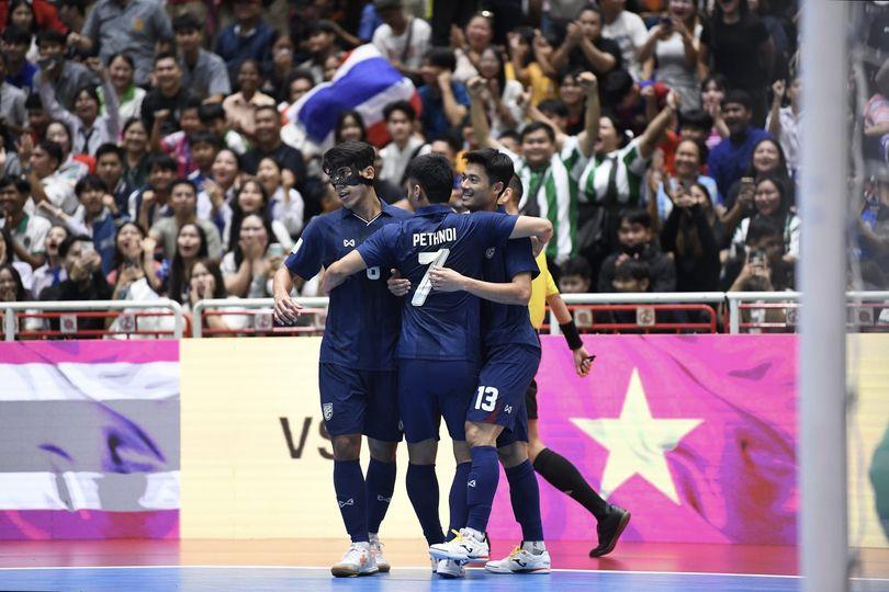 Trực tiếp futsal Việt Nam 0-1 Thái Lan: Bàn thua đáng tiếc 552862