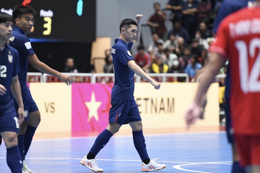 Trực tiếp futsal Việt Nam 1-2 Thái Lan: Đôi công hấp dẫn 552907