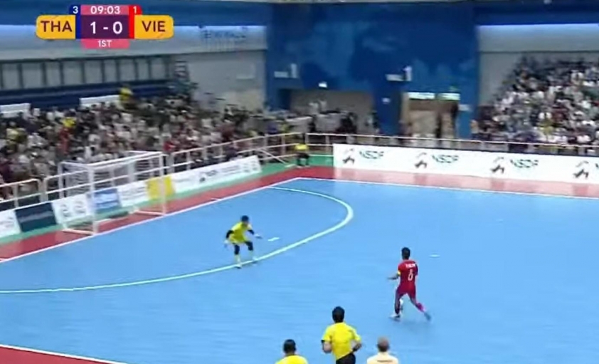 Trực tiếp futsal Việt Nam 0-1 Thái Lan: Bàn thua đáng tiếc 552870