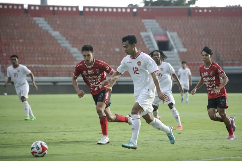 Đội Tuyển Indonesia Vượt Qua Bali United Trong Trận Giao Hữu Trước Thềm AFF Cup