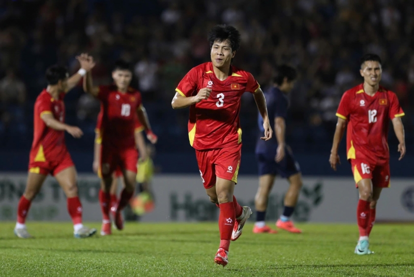 Trực tiếp Việt Nam 2-0 Campuchia: Nhân đôi cách biệt 607315